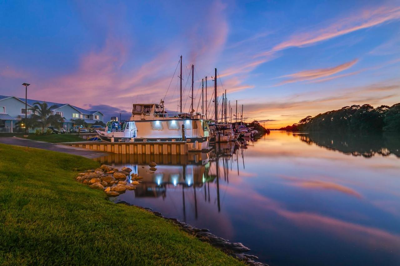 Cape Crossing Resort & Marina Merritt Island Экстерьер фото